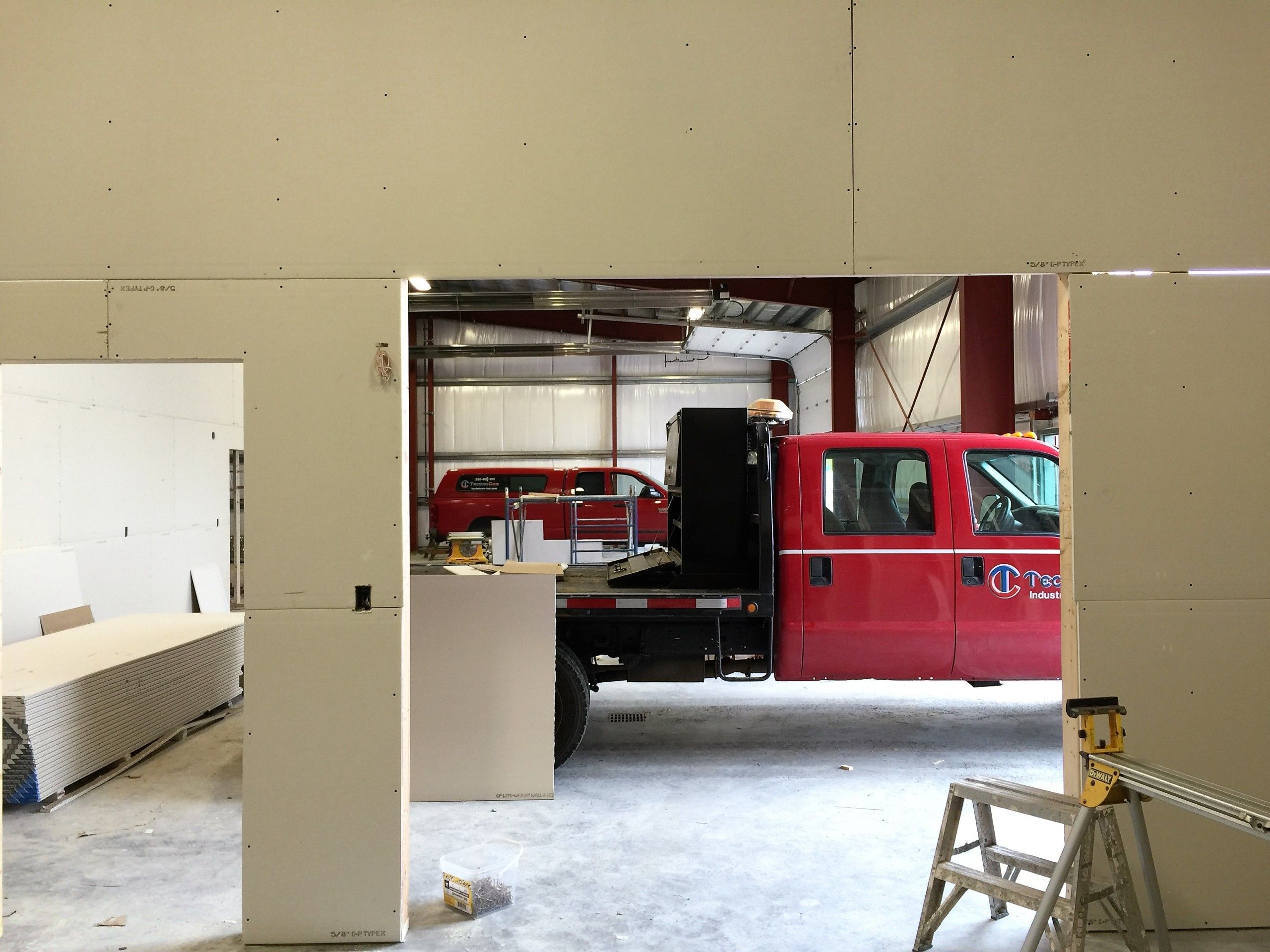 Drywall & Painting-2881ceeef7c146b5b90e093304b75d27